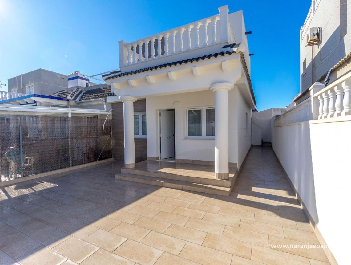 Sale - Villa - Torrevieja - El chaparral