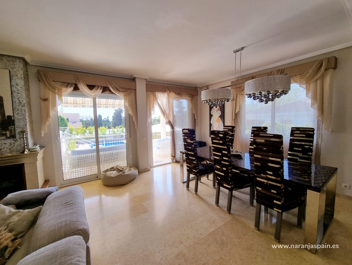 Sale - Villa - Torrevieja - La Mata
