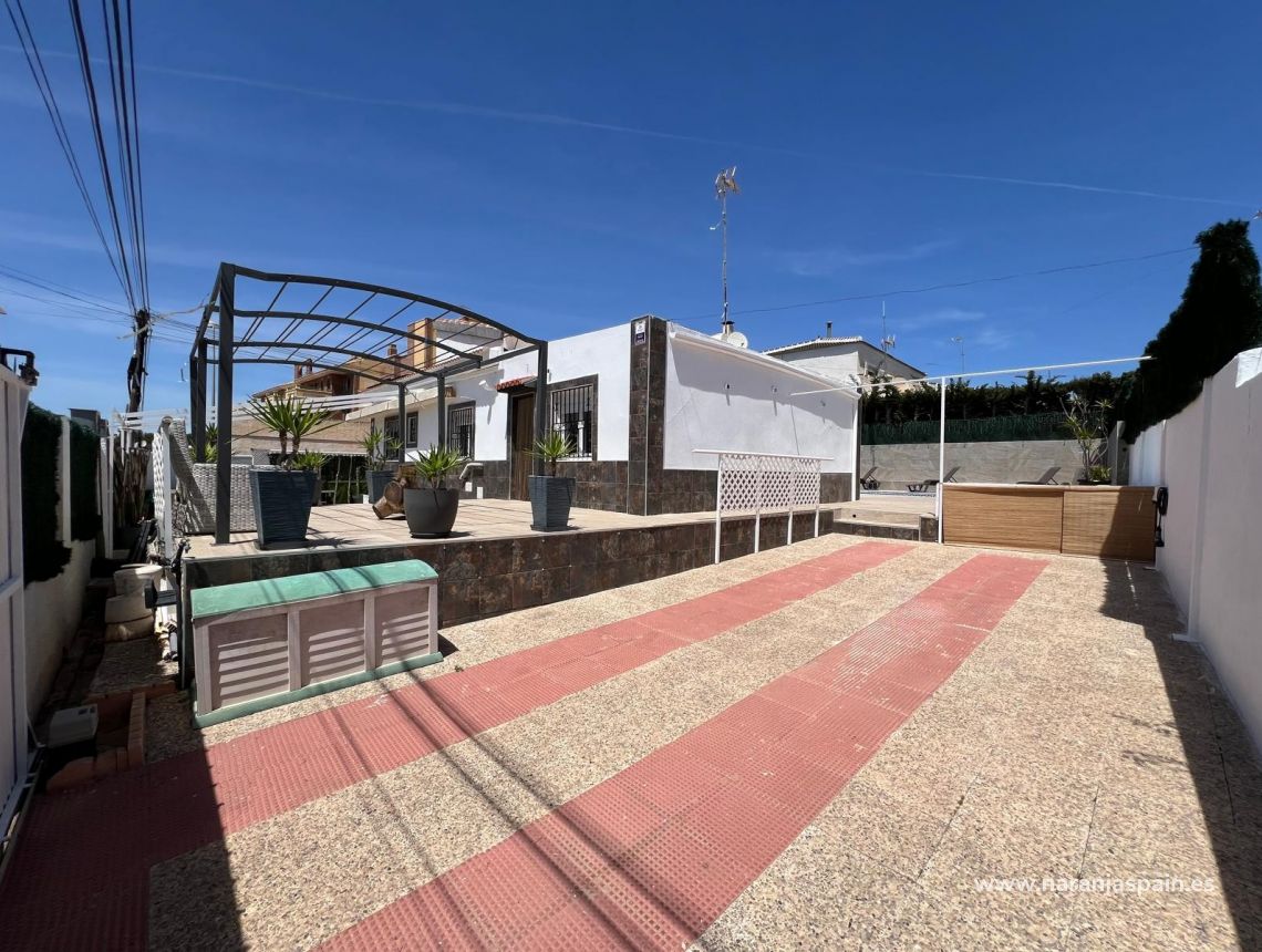 Sale - Villa - Torrevieja - Los balcones