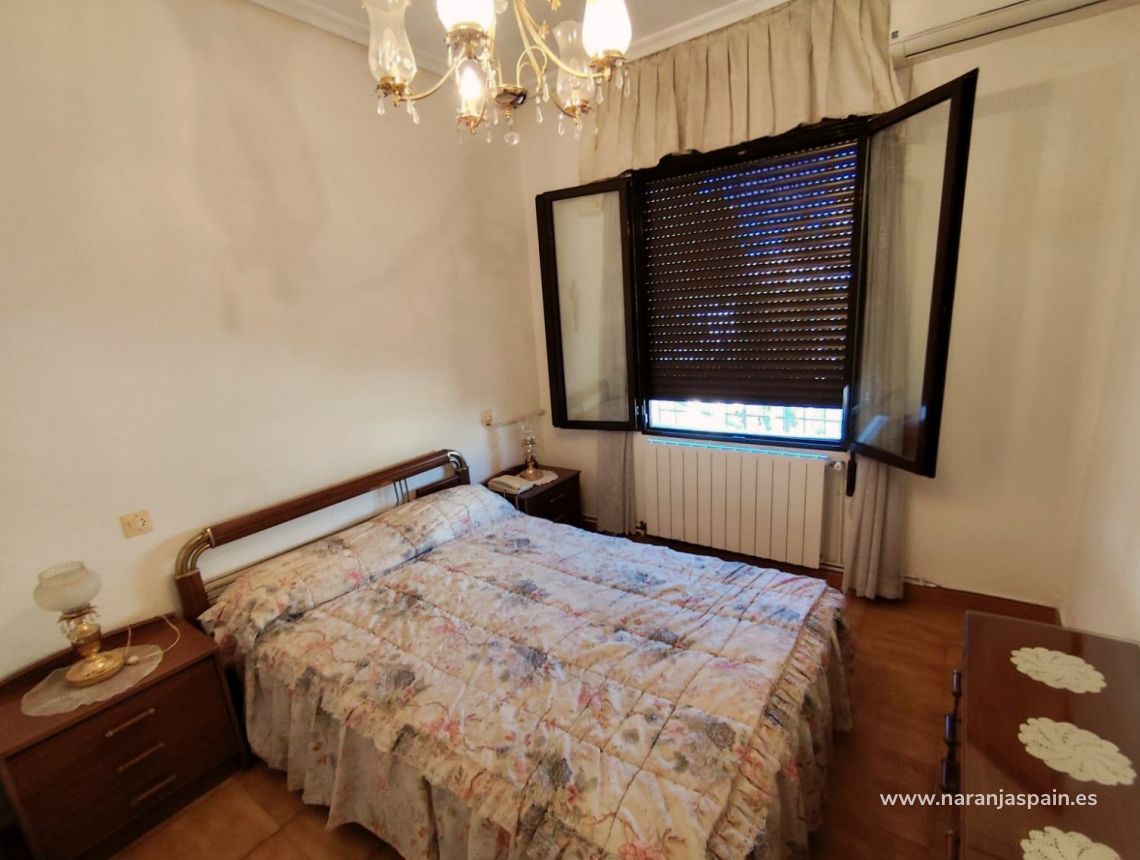 Sale - Villa - Torrevieja - Nueva Torrevieja