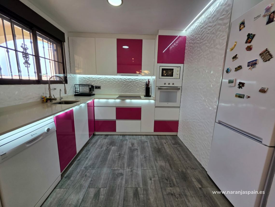 Sale - Villa - Torrevieja - Sector 25