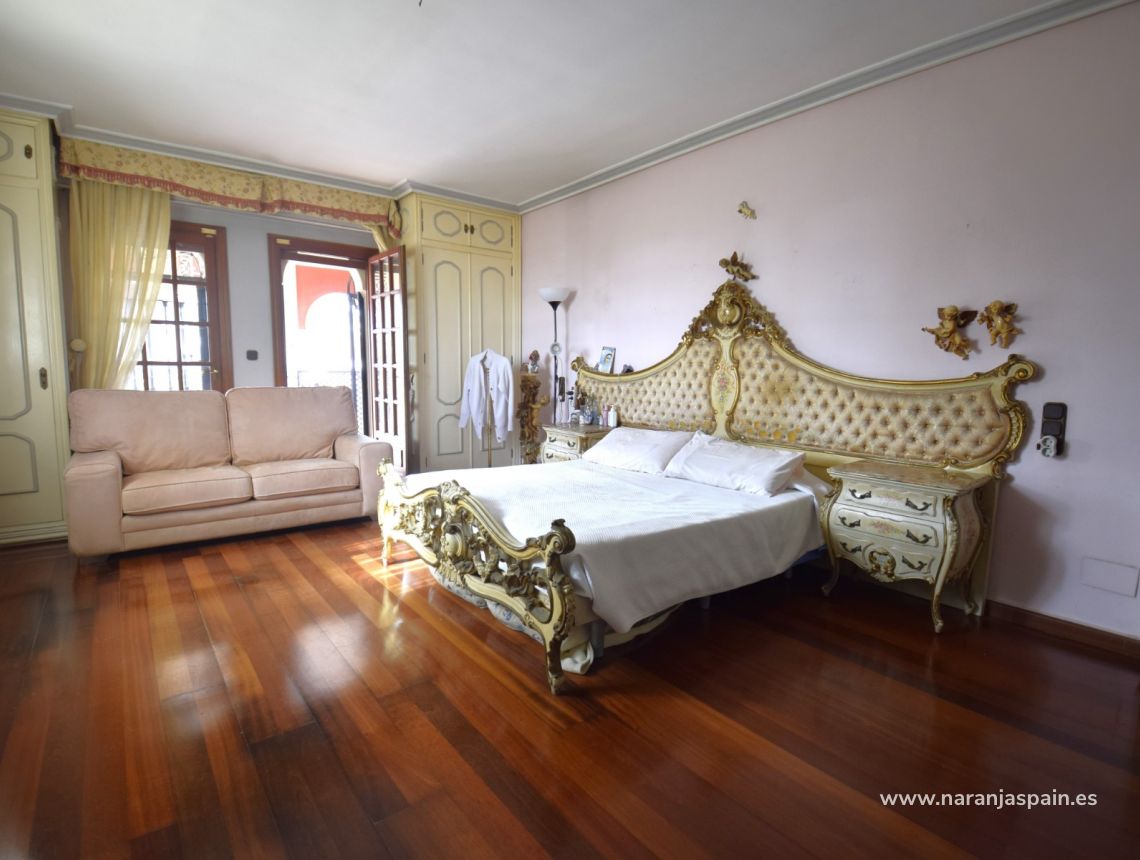 Sale - Villa - Torrevieja - Torrevieja town