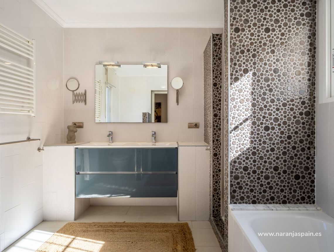 Sale - Villa - Torrevieja