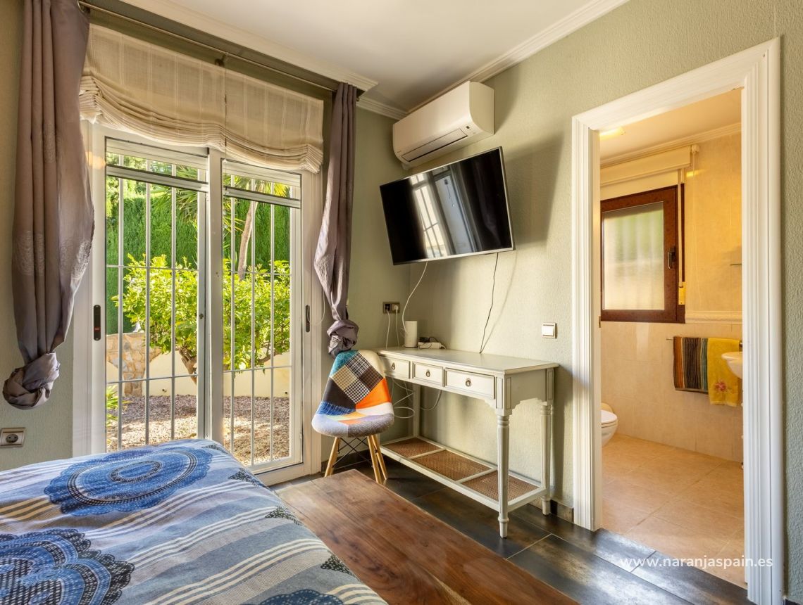 Sale - Villa - Torrevieja