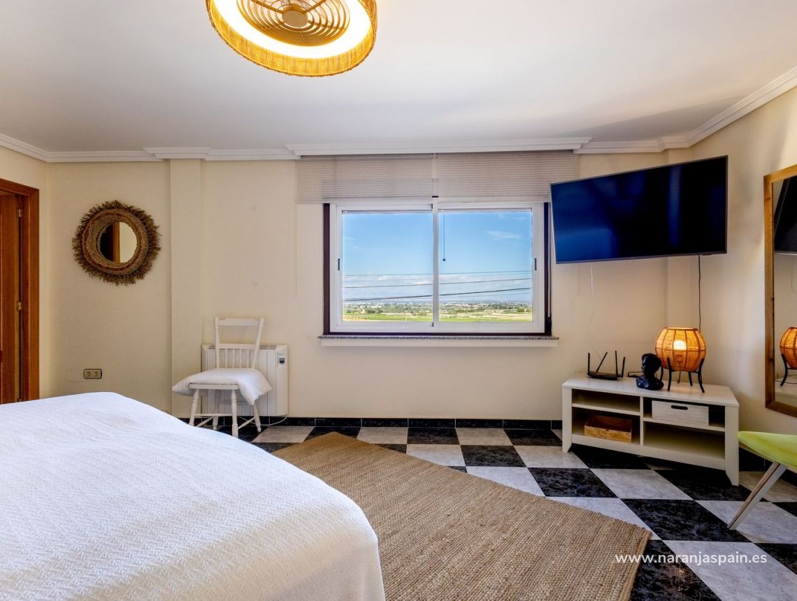 Sale - Villa - Torrevieja