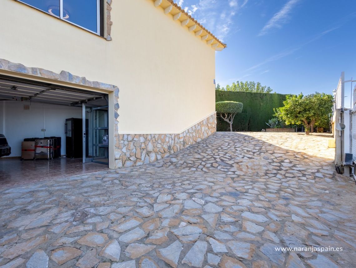 Sale - Villa - Torrevieja
