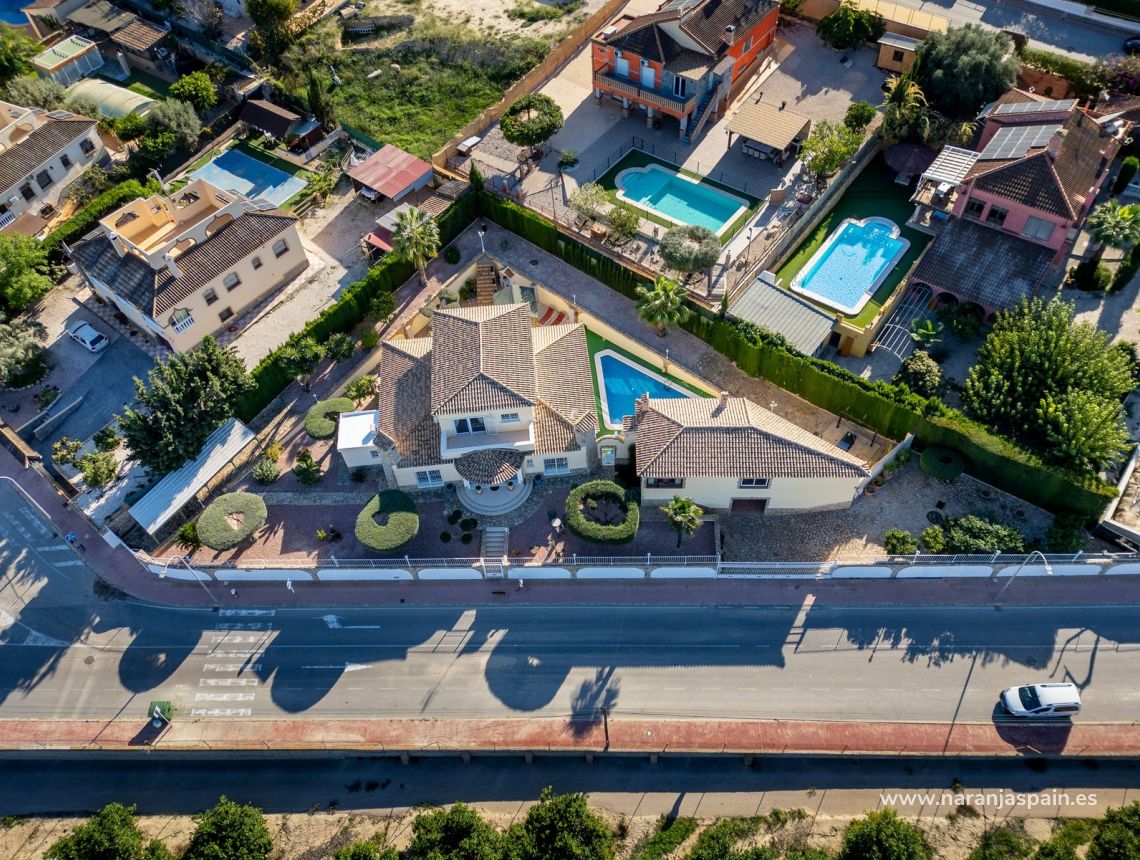 Sale - Villa - Torrevieja