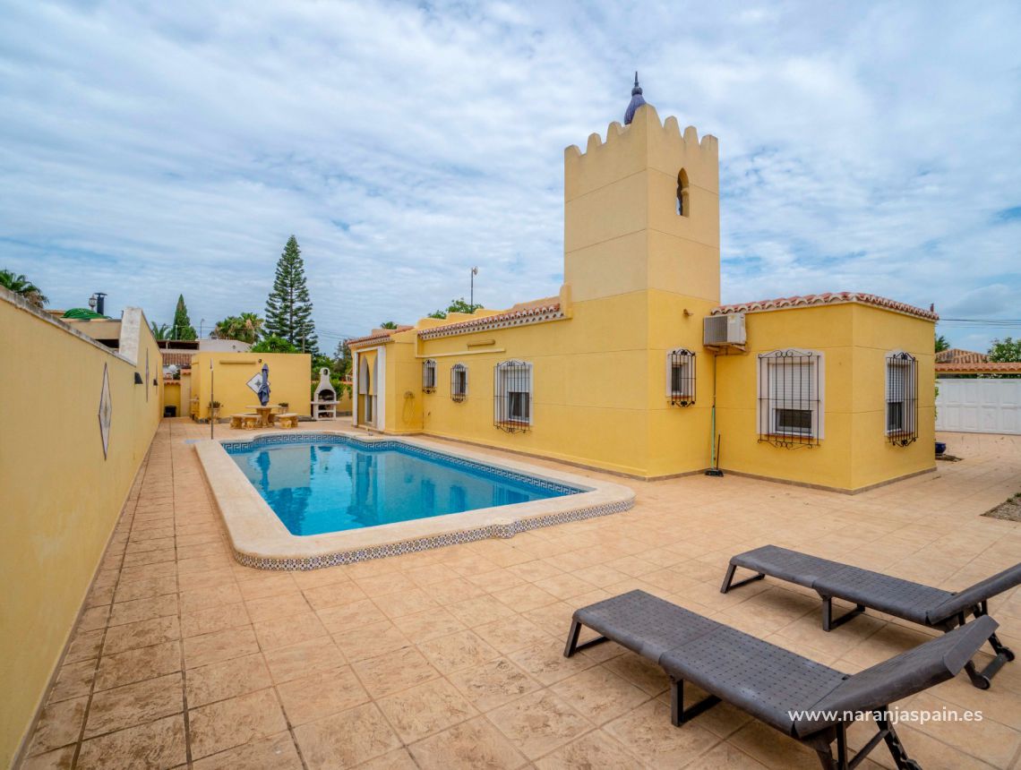 Sale - Villa - Torrevieja