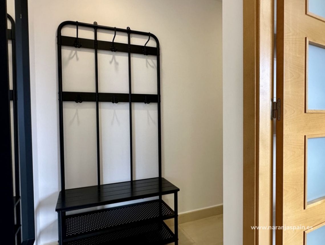 Segunda Mano - Apartamento - San Miguel de Salinas