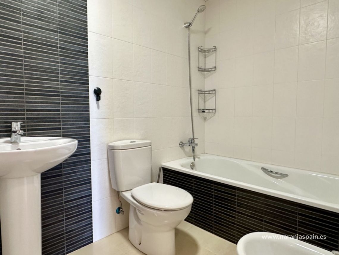 Segunda Mano - Apartamento - San Miguel de Salinas