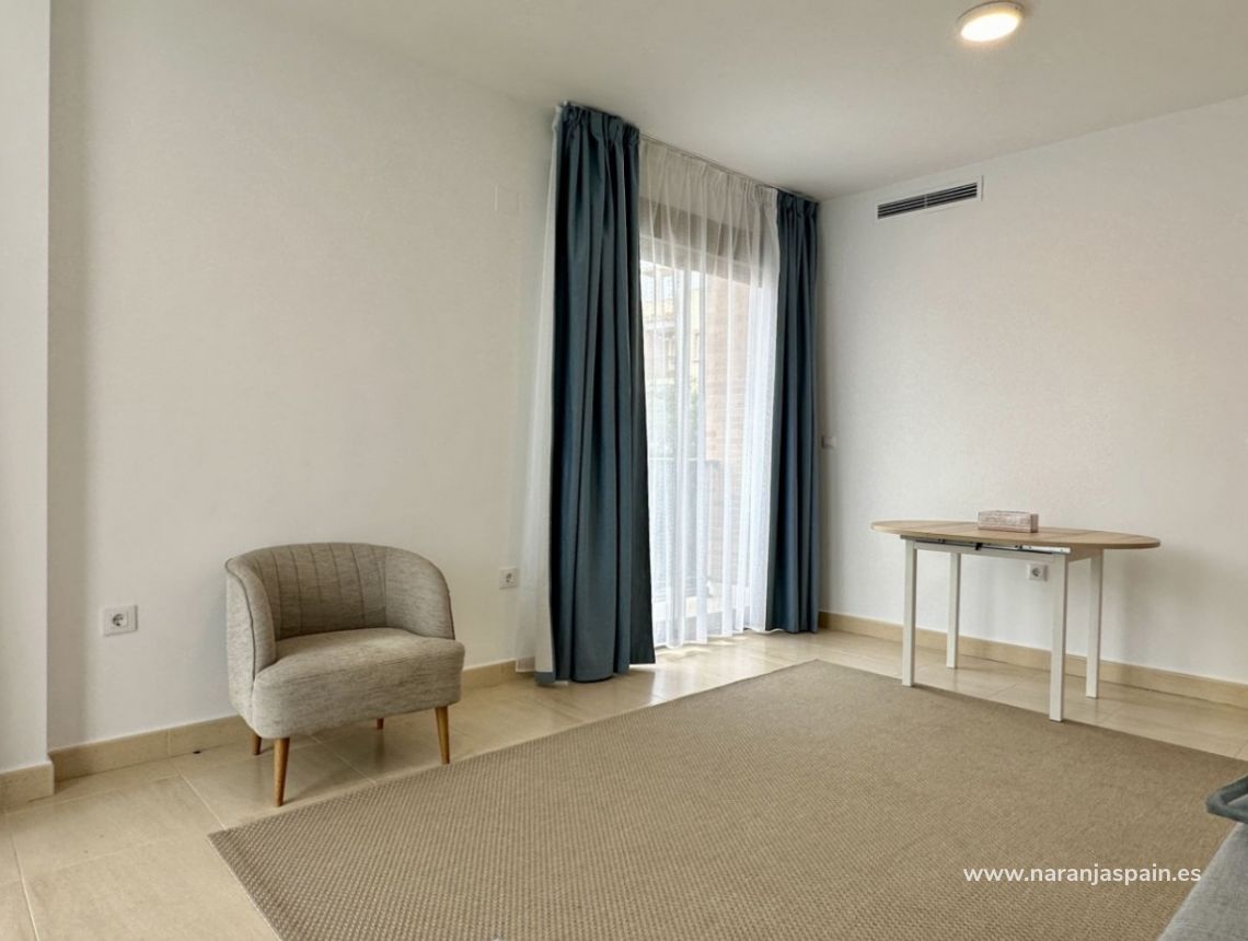 Segunda Mano - Apartamento - San Miguel de Salinas