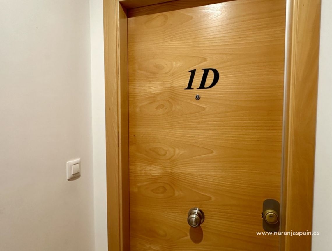 Segunda Mano - Apartamento - San Miguel de Salinas