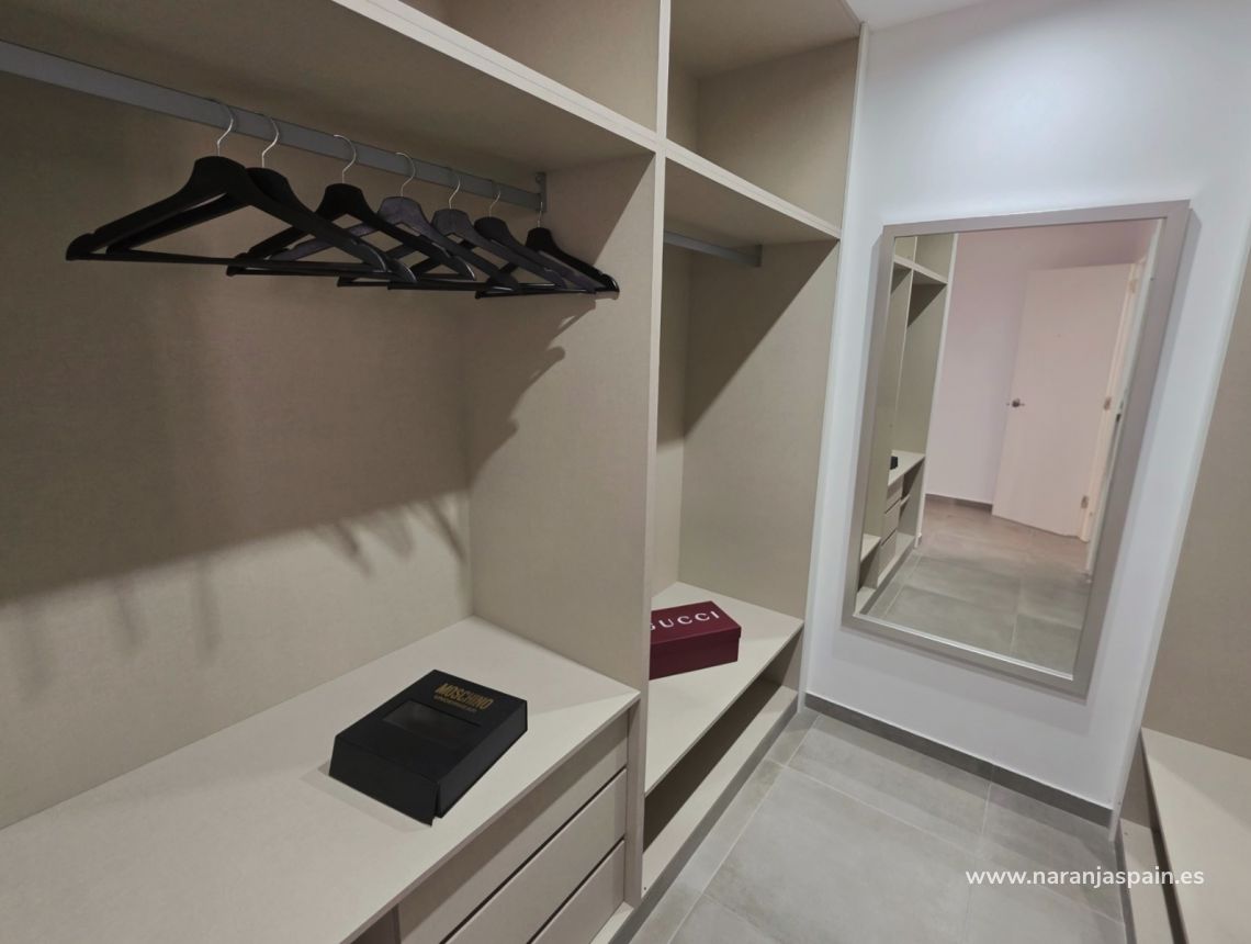 Segunda Mano - Apartamento - Torrevieja - Puerto