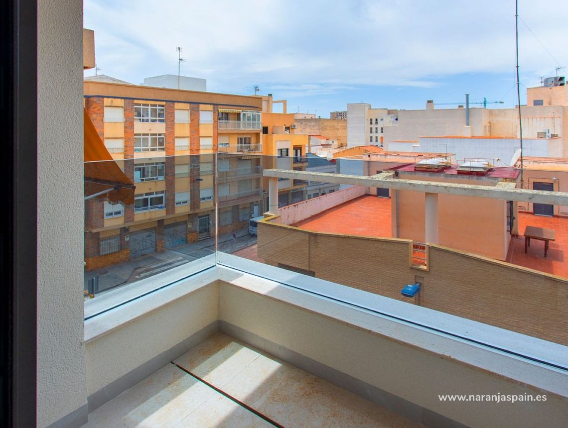 Segunda Mano - Apartamento - Torrevieja - Torrevieja pueblo