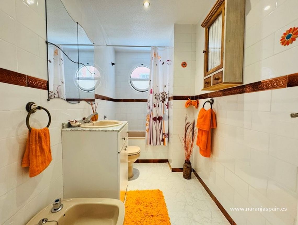 Segunda Mano - Bungalow - La Mata, Torrevieja - TORREVIEJA