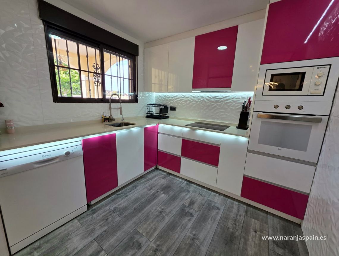 Segunda Mano - Chalet - Torrevieja - Sector 25