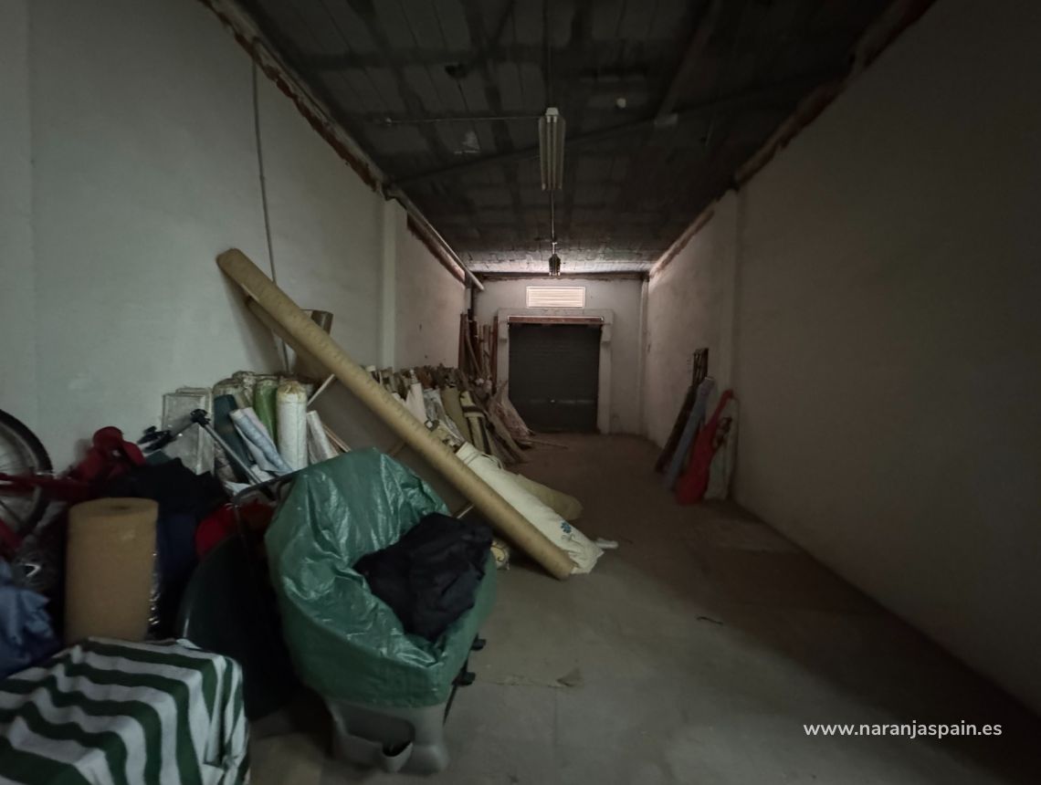 Segunda Mano - Local comercial - Guardamar del Segura - Pueblo