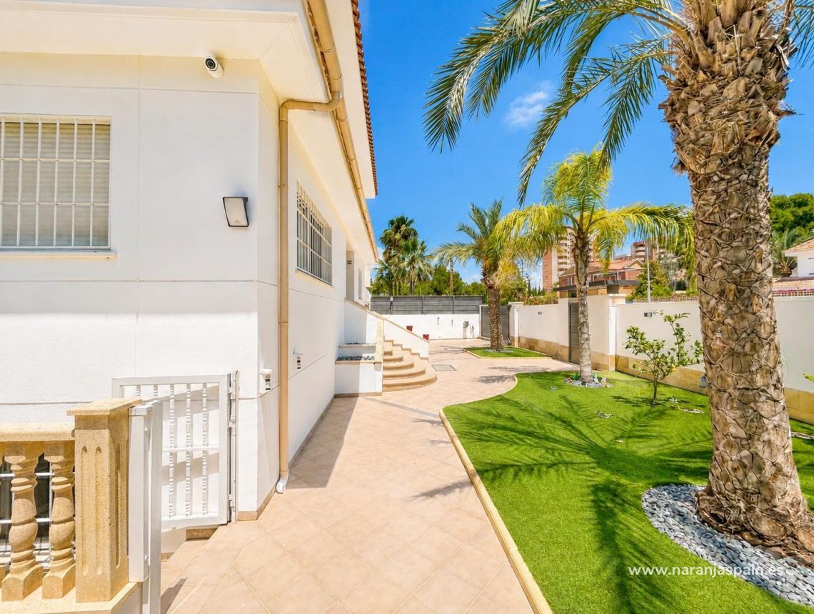 Segunda Mano - Villa - Dehesa de campoamor - Campoamor