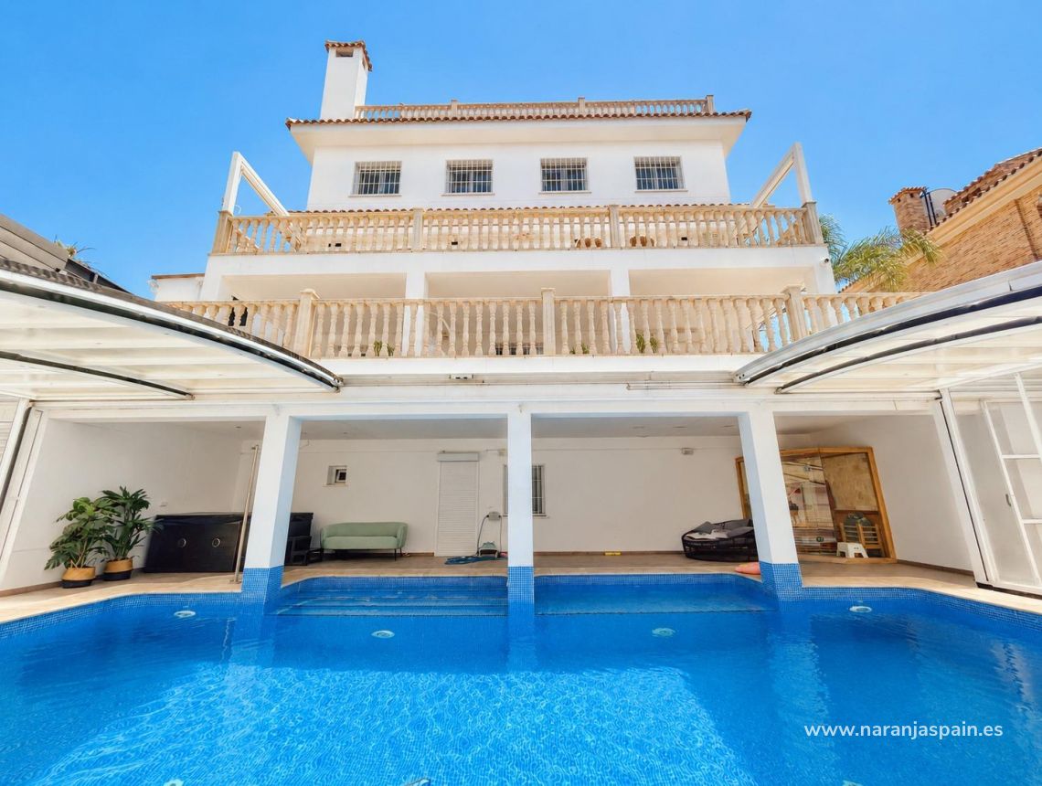 Segunda Mano - Villa - Dehesa de campoamor - Campoamor