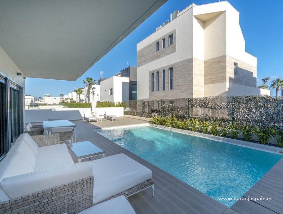 Segunda Mano - Villa - Orihuela Costa - Agua Marina