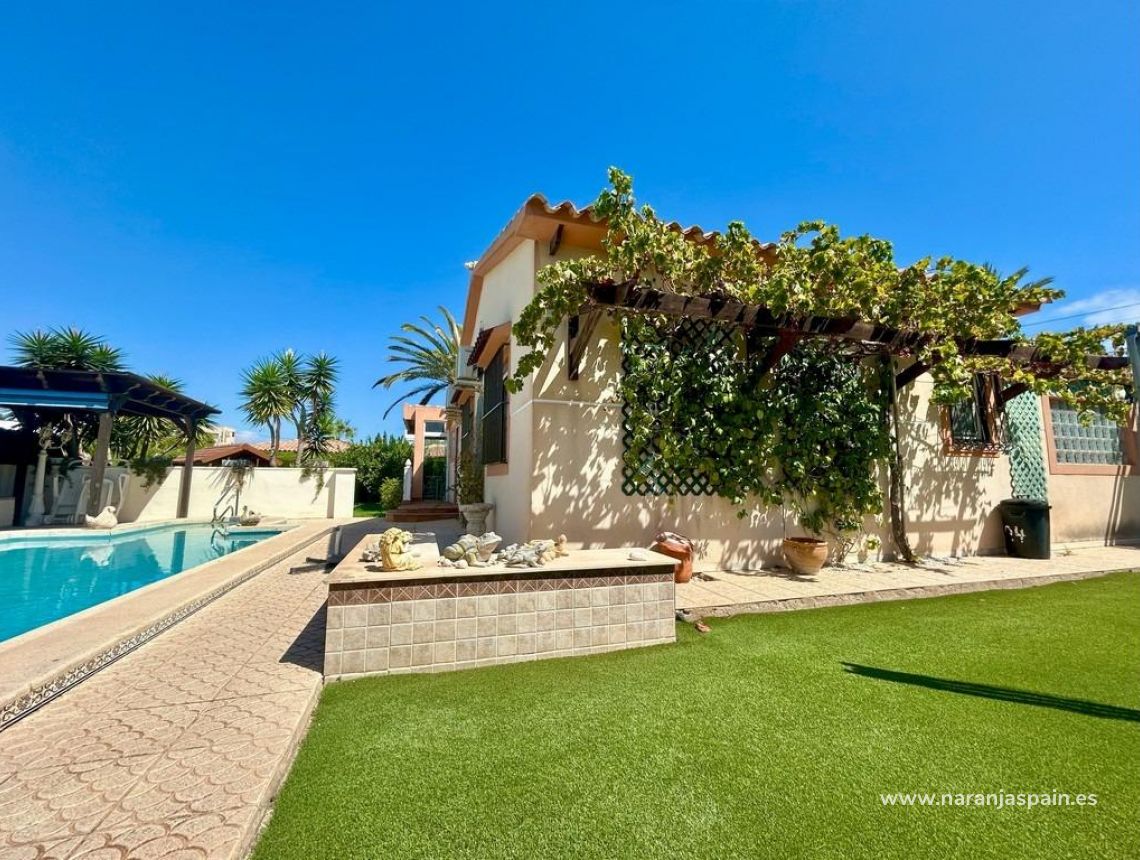 Segunda Mano - Villa - Orihuela Costa - Cabo Roig