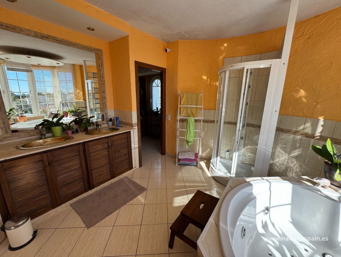 Segunda Mano - Villa - Orihuela Costa - La Zenia