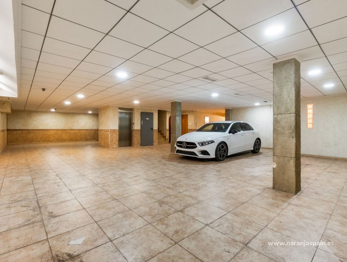 Segunda Mano - Villa - Orihuela