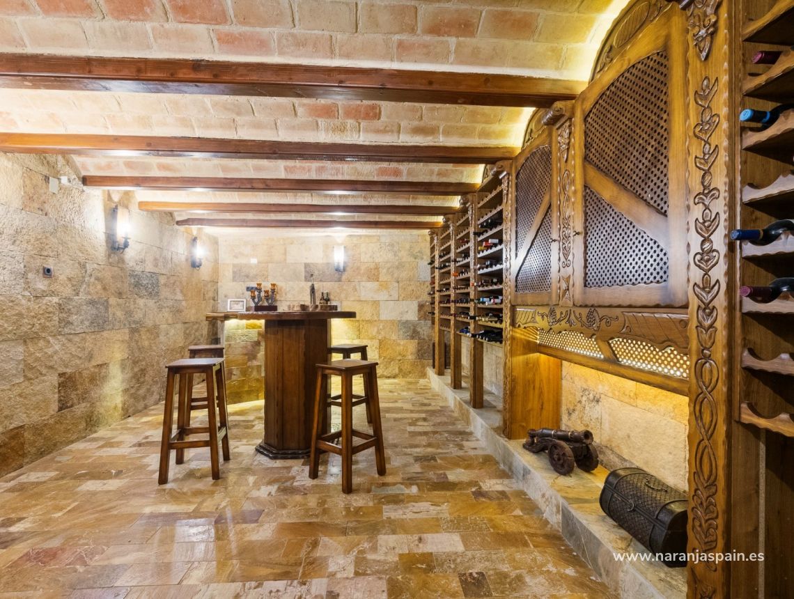 Segunda Mano - Villa - Orihuela