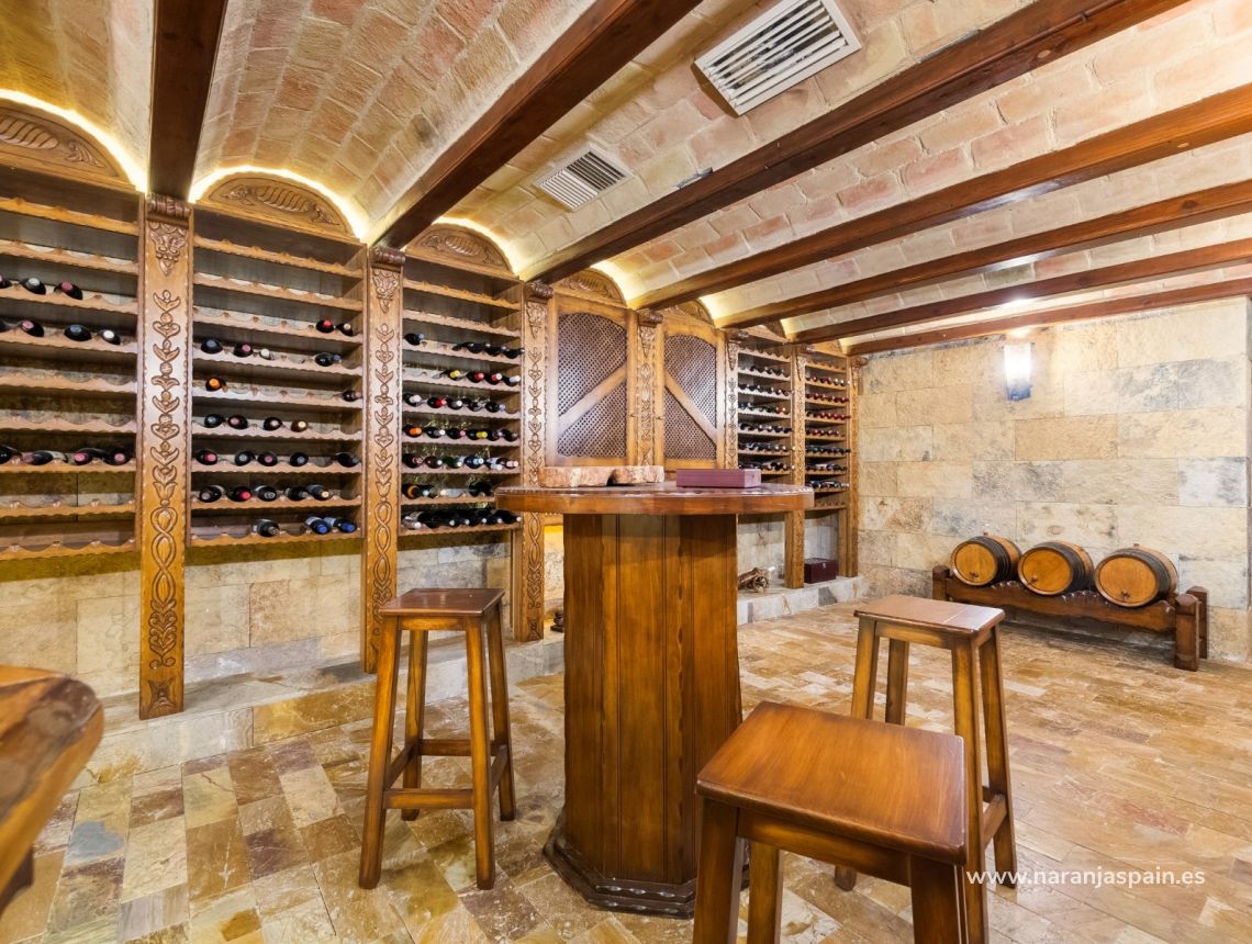 Segunda Mano - Villa - Orihuela