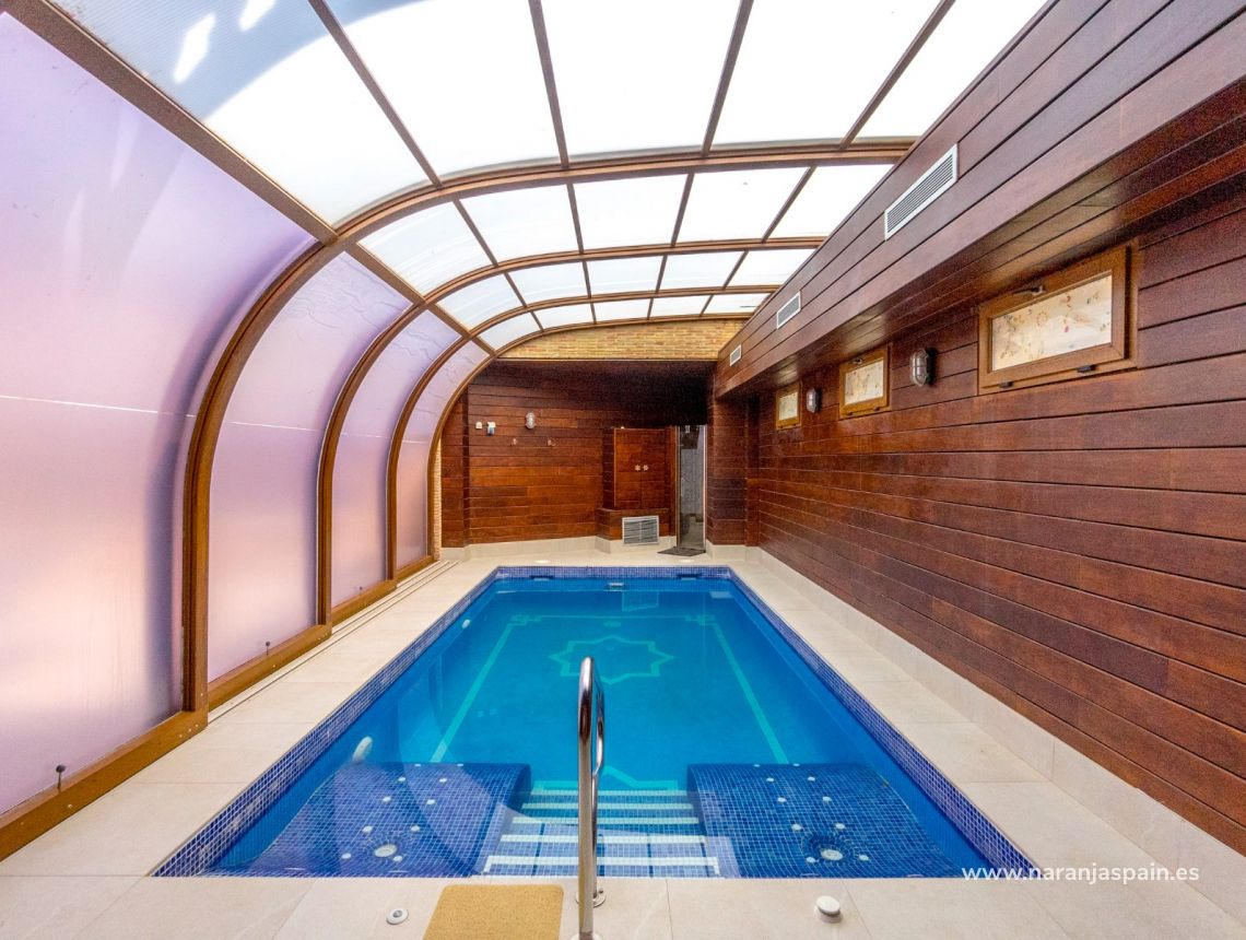 Segunda Mano - Villa - Orihuela