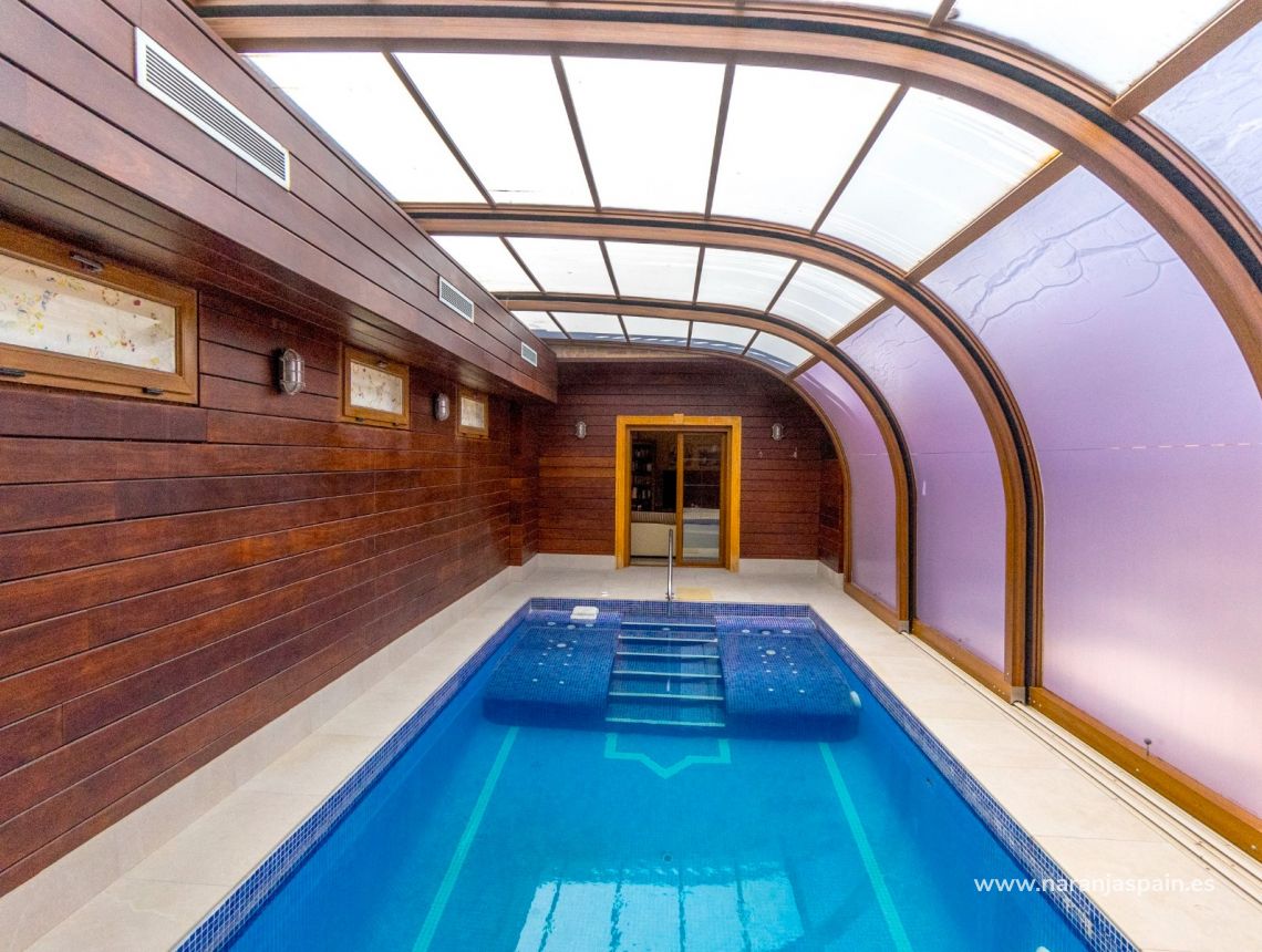 Segunda Mano - Villa - Orihuela