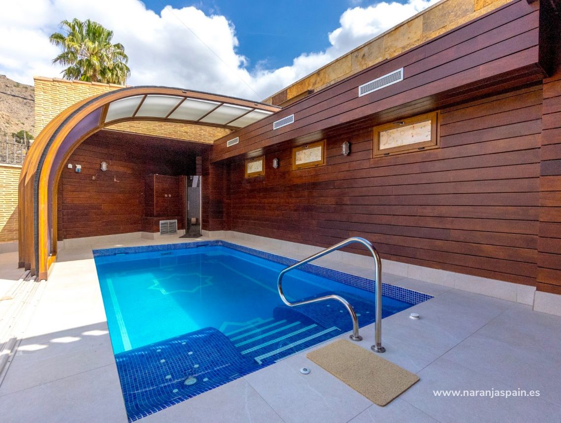 Segunda Mano - Villa - Orihuela