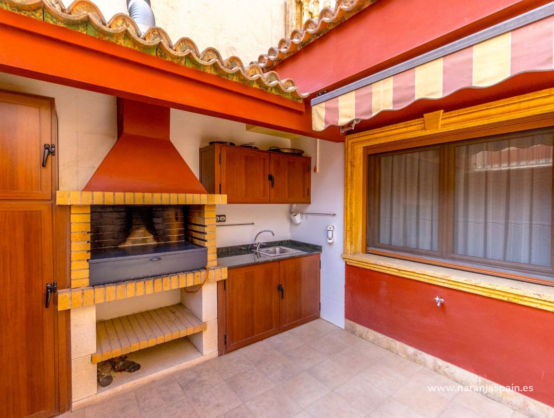 Segunda Mano - Villa - Orihuela