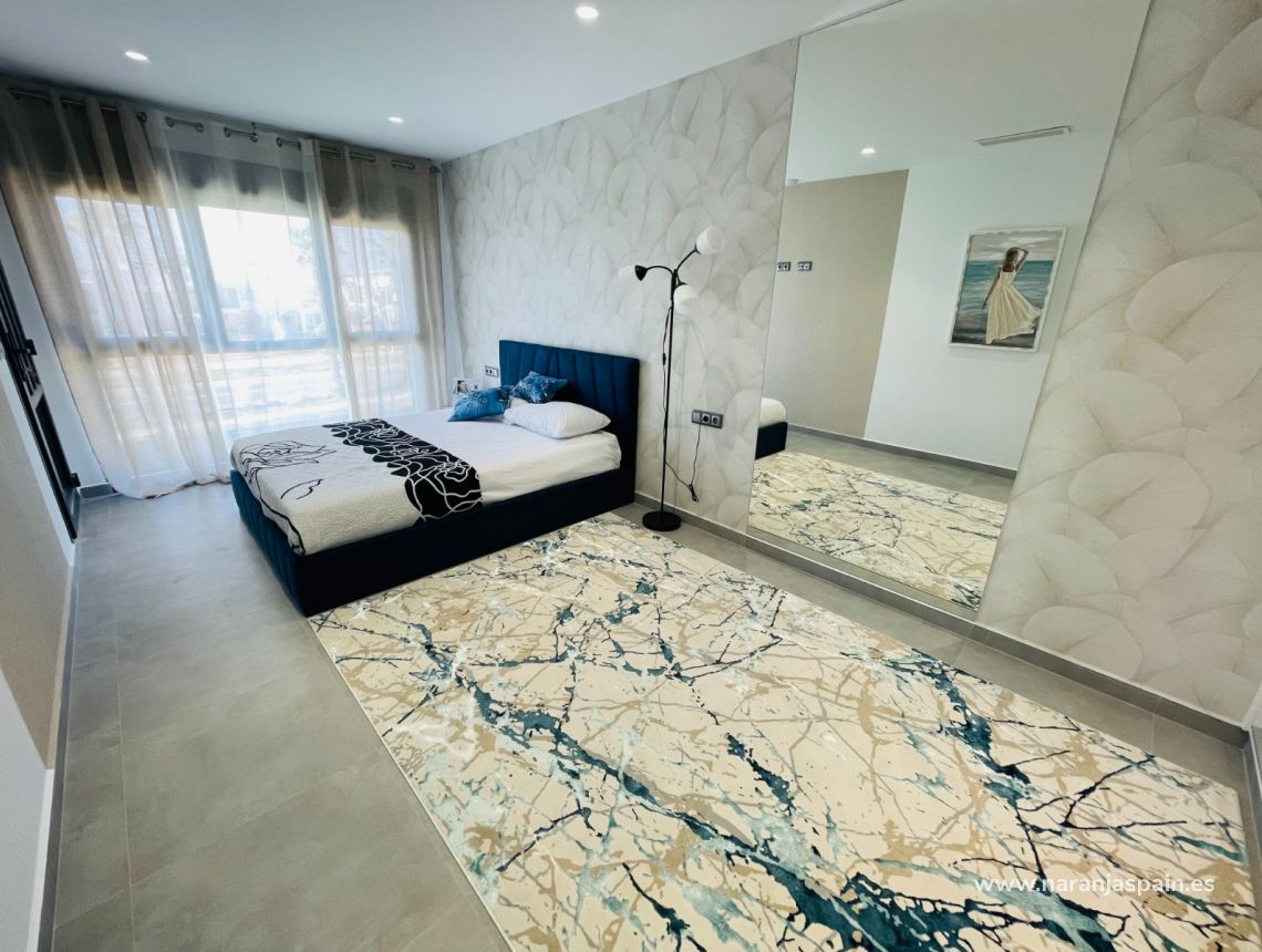 Segunda Mano - Villa - Torrevieja - Aguas nuevas 1