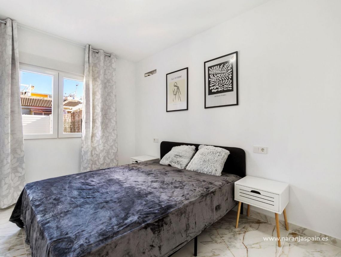 Segunda Mano - Villa - Torrevieja - El chaparral