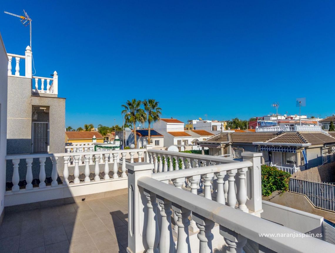 Segunda Mano - Villa - Torrevieja - El chaparral