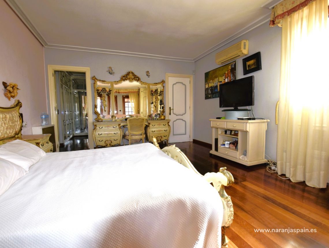 Segunda Mano - Villa - Torrevieja - Torrevieja pueblo