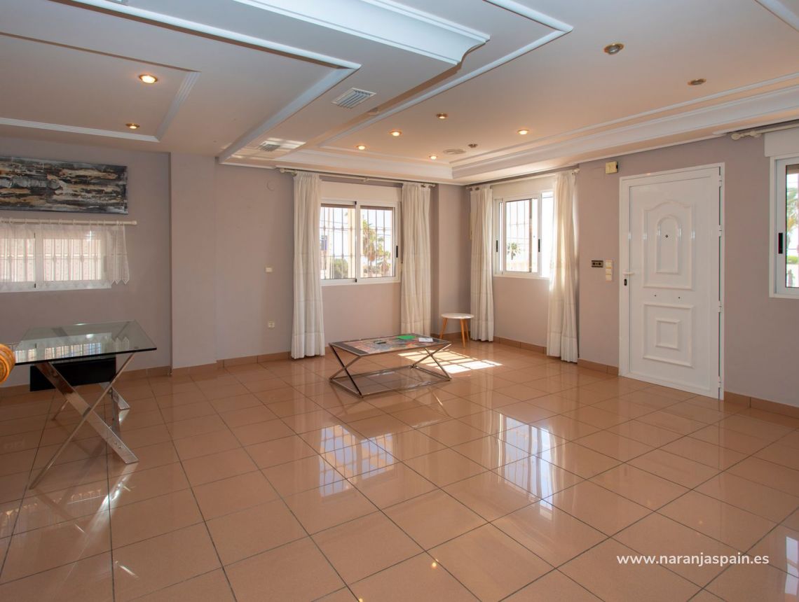 Segunda Mano - Villa - Torrevieja