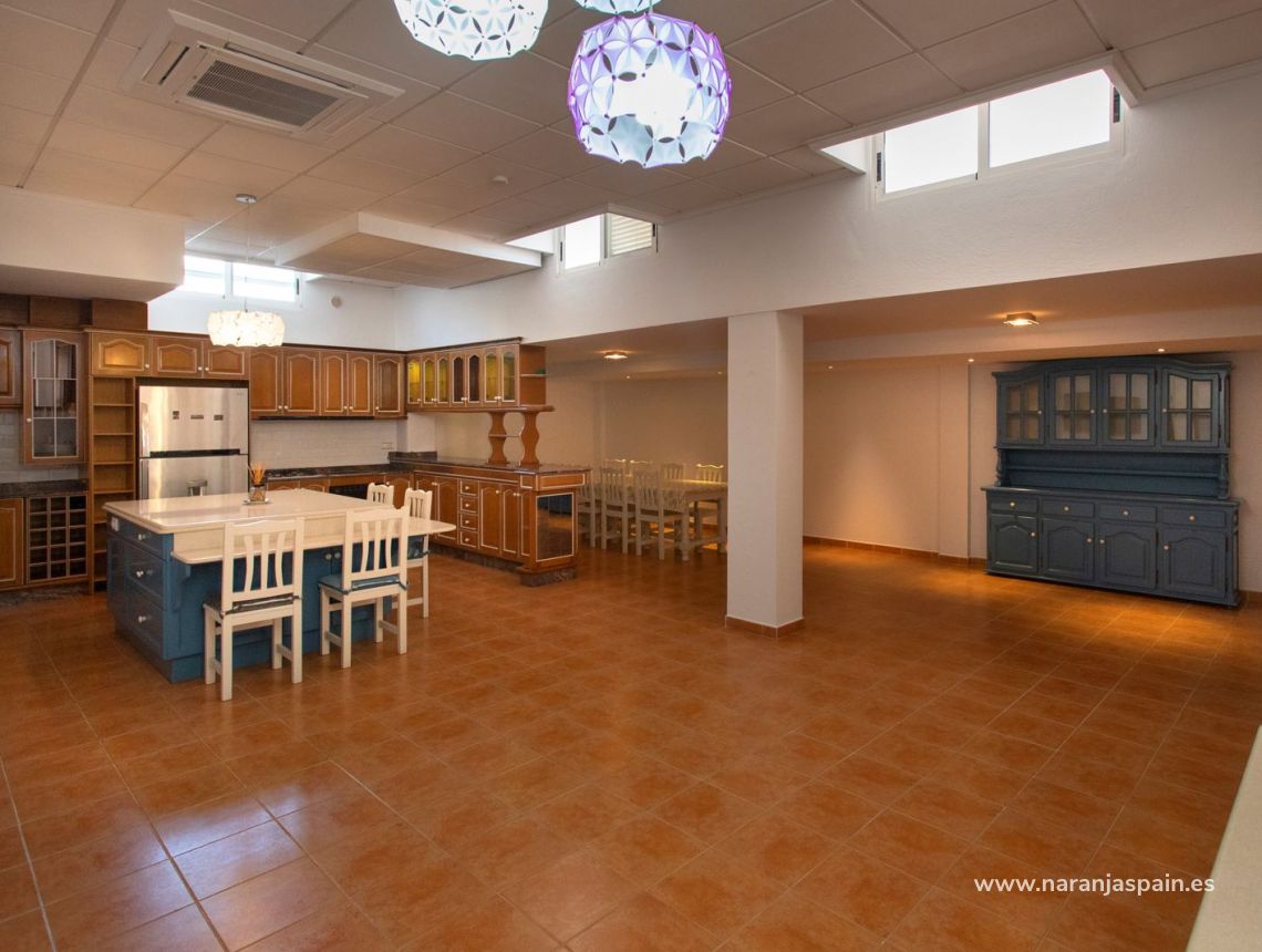 Segunda Mano - Villa - Torrevieja