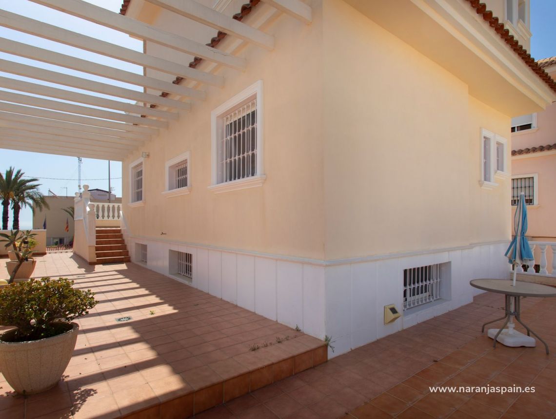Segunda Mano - Villa - Torrevieja