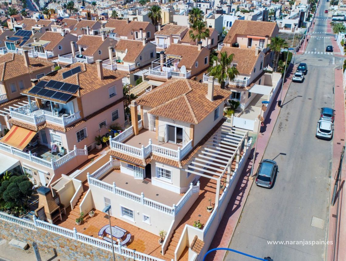Segunda Mano - Villa - Torrevieja