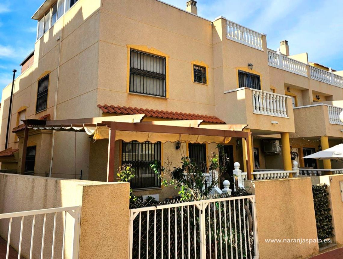 Sprzedaż - Adosado - Guardamar del Segura - Urb. Los Altos de Eden