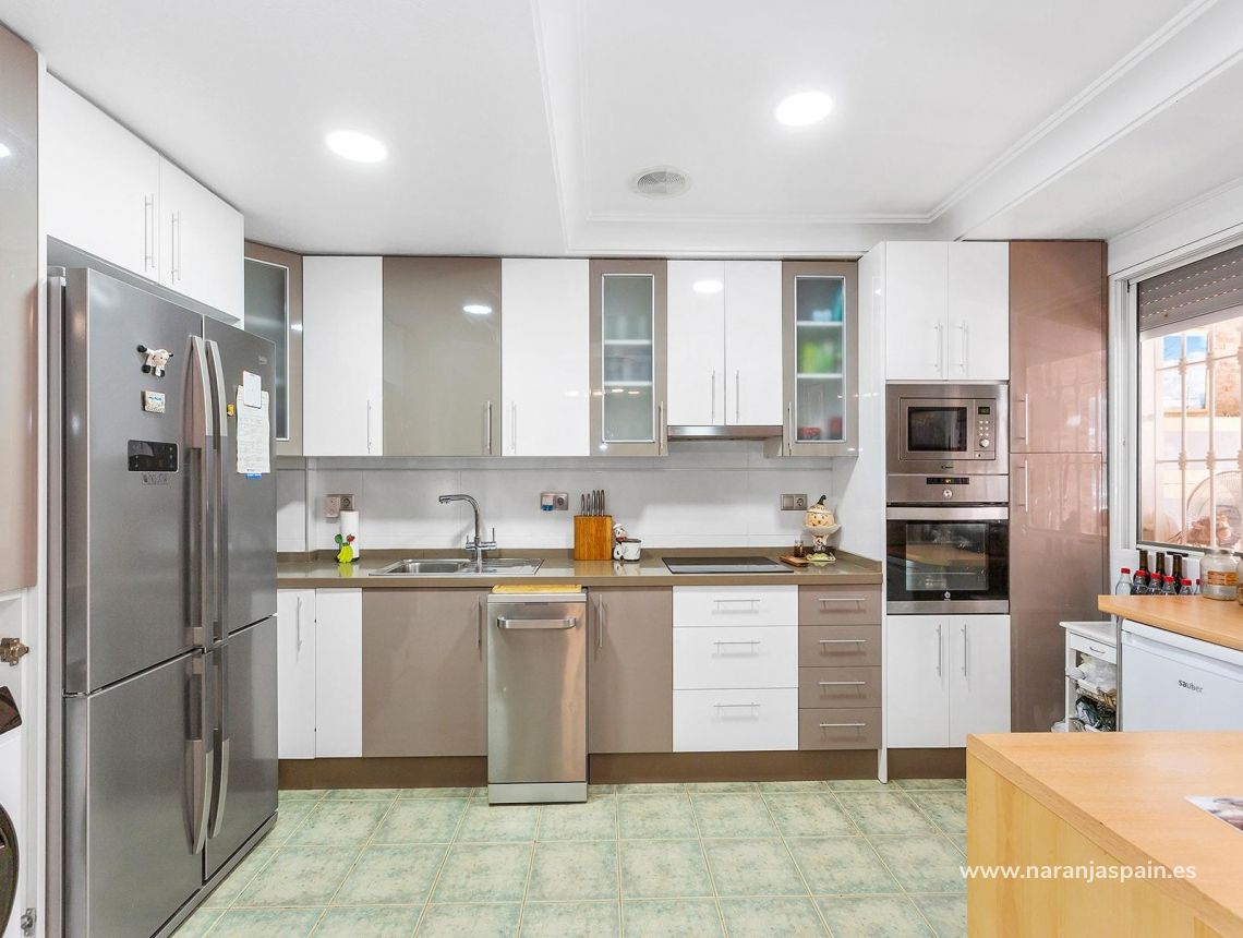 Sprzedaż - Adosado - Guardamar del Segura - Urb. Portico Mar