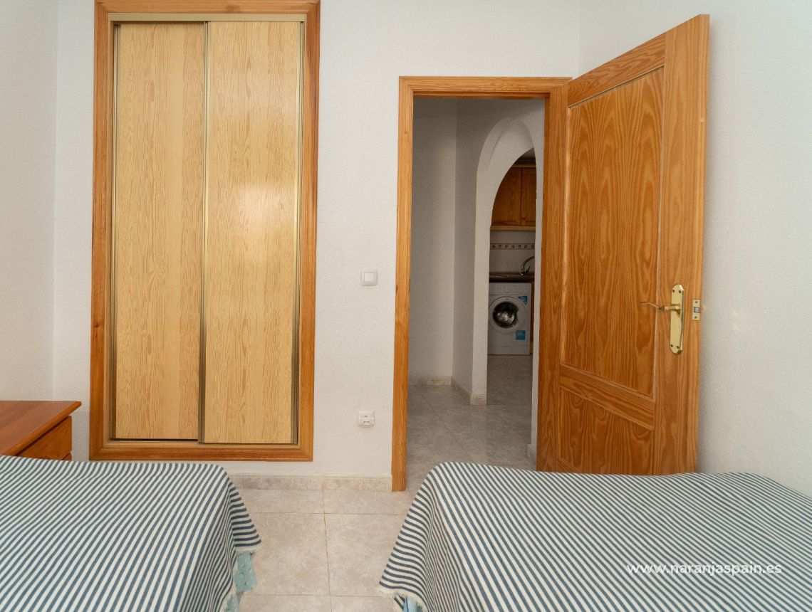 Sprzedaż - Adosado - Torrevieja - Aguas Nuevas