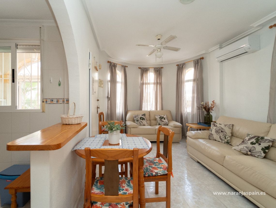 Sprzedaż - Adosado - Torrevieja - Aguas Nuevas