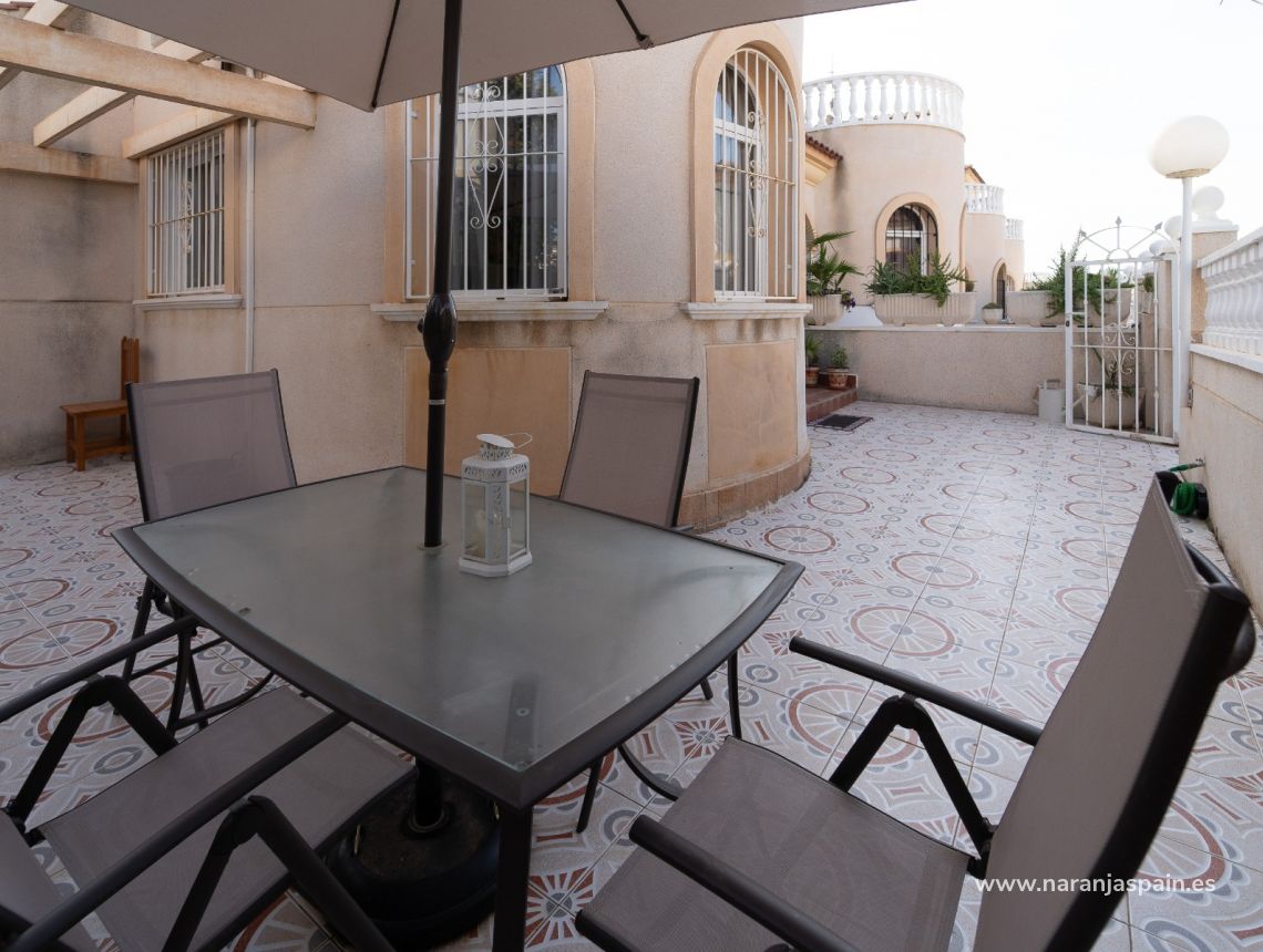 Sprzedaż - Adosado - Torrevieja - Aguas Nuevas