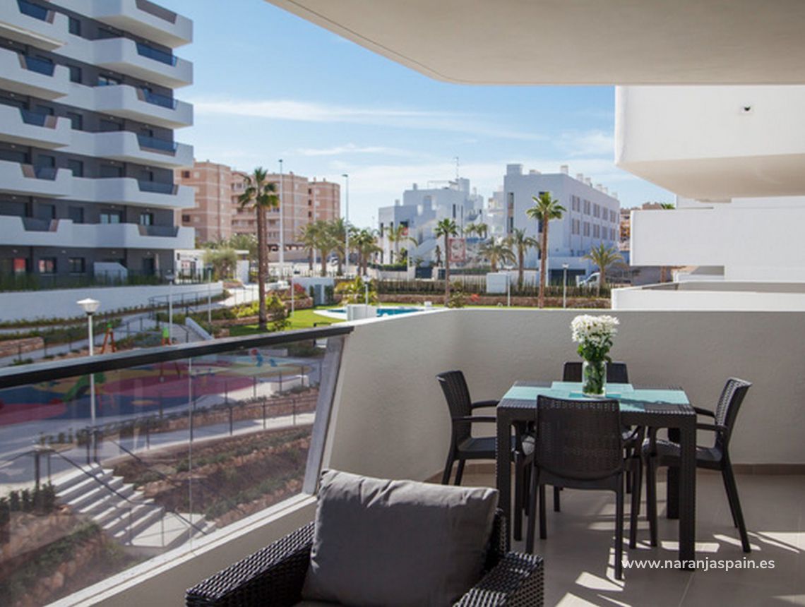 Sprzedaż - Apartament - Arenales del Sol