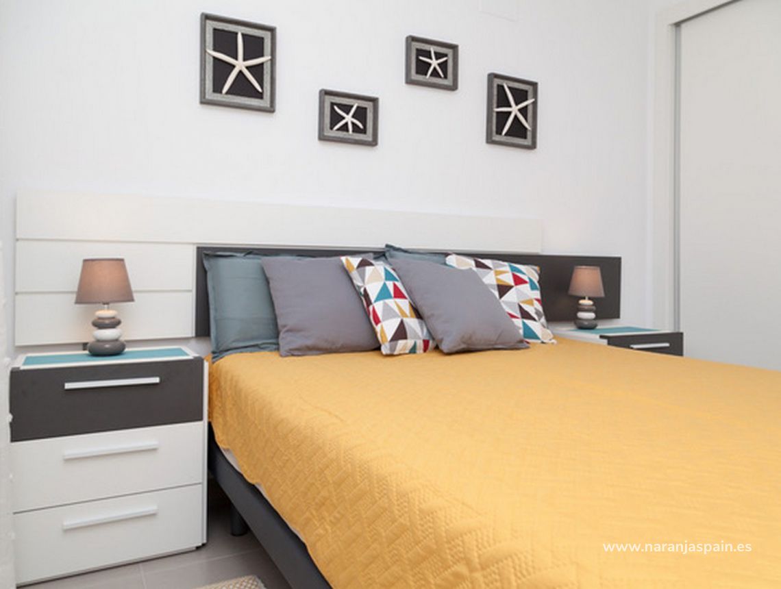 Sprzedaż - Apartament - Arenales del Sol