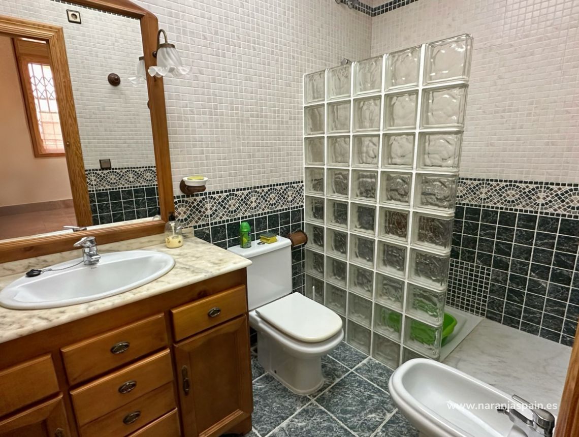 Sprzedaż - Apartament - Guardamar del Segura - CENTRO