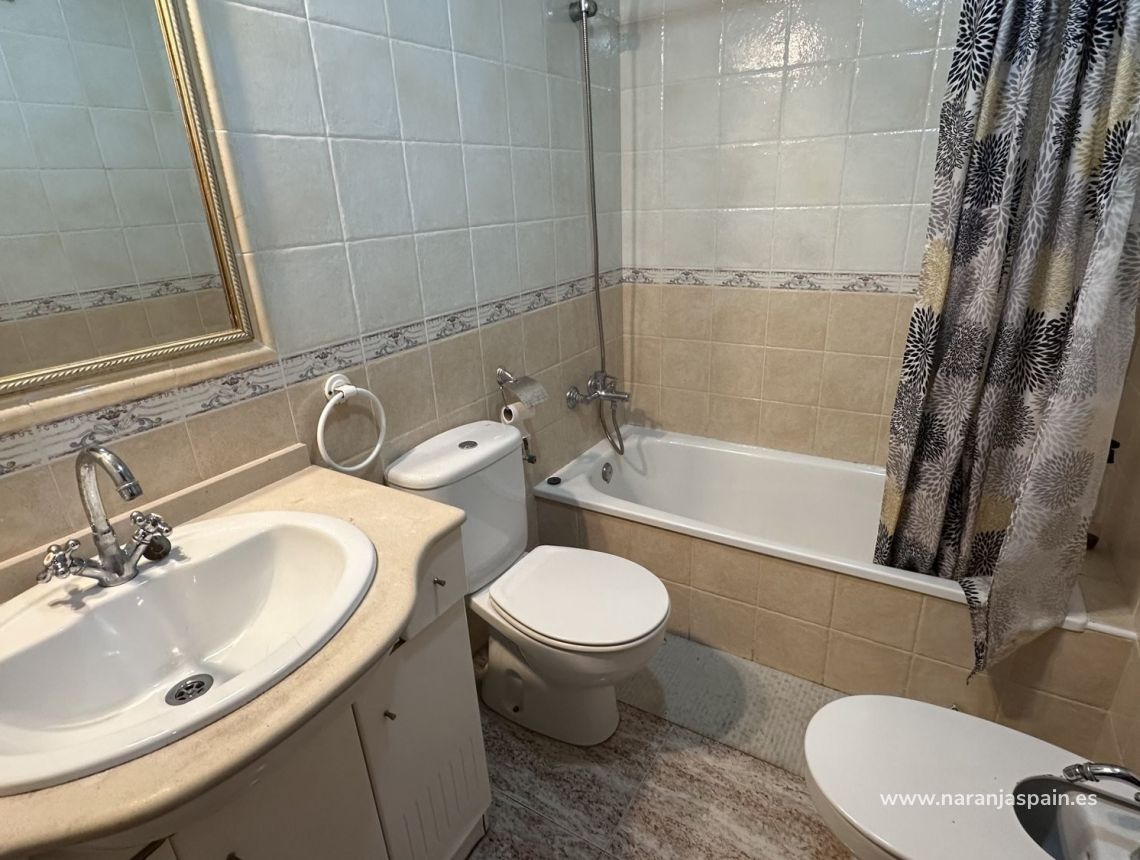 Sprzedaż - Apartament - Guardamar del Segura - CENTRO